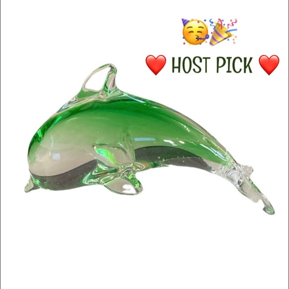 HOST PICK 🎉 Green blown glass dolphin figurine / paperweight (NWOT) - Picture 1 of 8